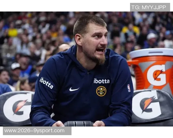 穆雷称赞约基奇中锋助攻王地位展现无私精神超越天勾风范 穆雷称赞约基奇中锋助攻王地位展现无私精神超越天勾风范