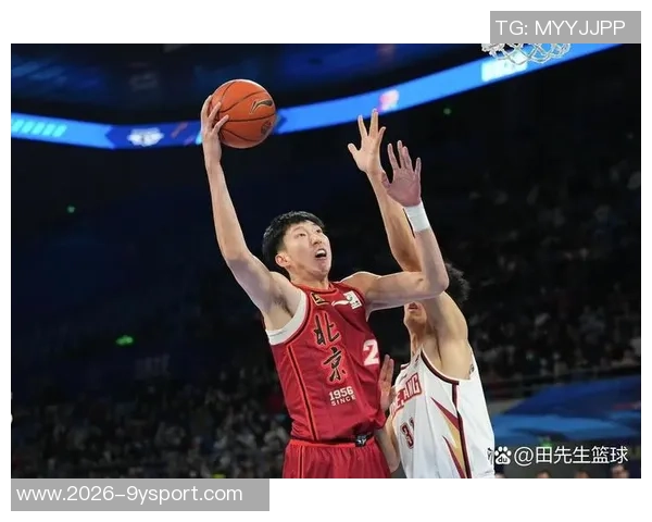 周琦进攻积极性不足全场仅出手四次贡献七分八篮板两助攻表现平淡 周琦进攻积极性不足全场仅出手四次贡献七分八篮板两助攻表现平淡